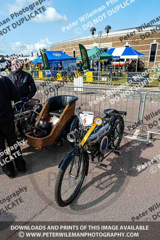 Vintage motorcycle club;eventdigitalimages;no limits trackdays;peter wileman photography;vintage motocycles;vmcc banbury run photographs